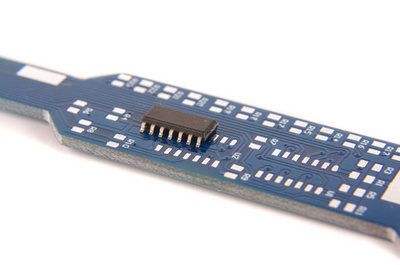 集成電路設(shè)計(jì)開發(fā)車間的桌面視圖與工具